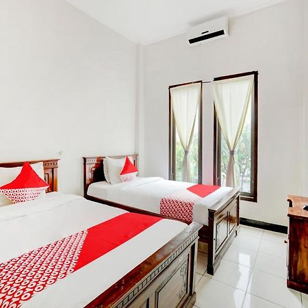 Hotel Warta Dua Denpasar Exterior foto