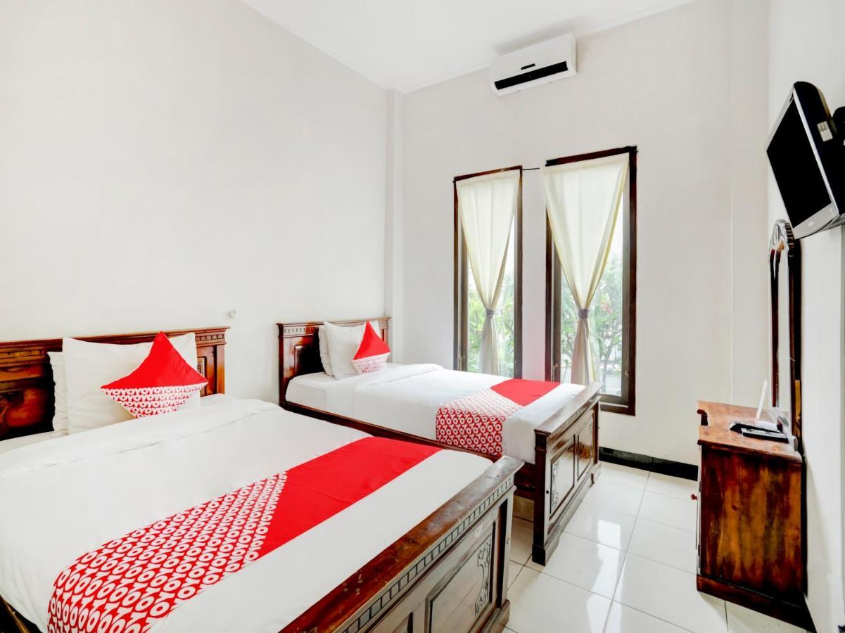 Hotel Warta Dua Denpasar Exterior foto